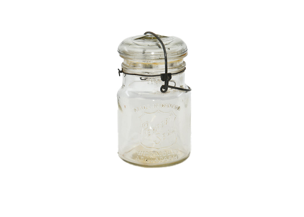 Old Fashion Glass Jar With Lid